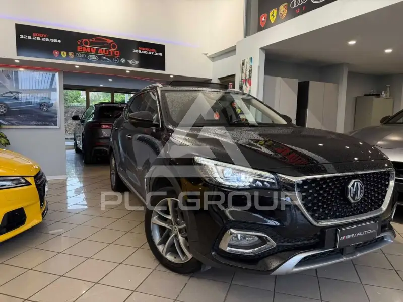 2022 MG HS
