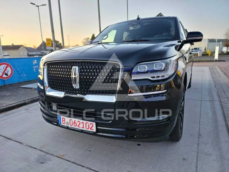 2022 Lincoln NAVIGATOR