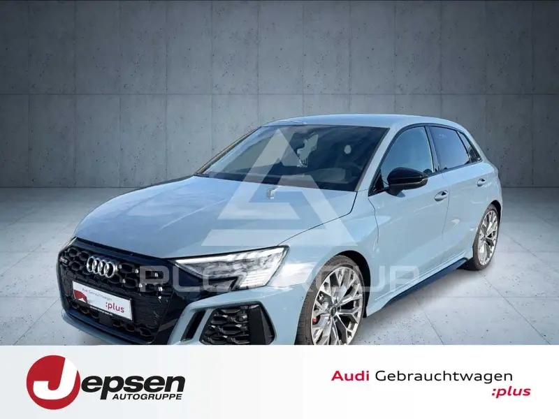 2022 Audi RS3