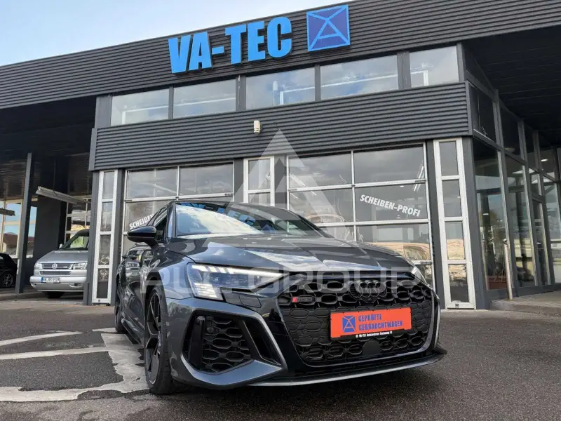 2022 Audi RS3