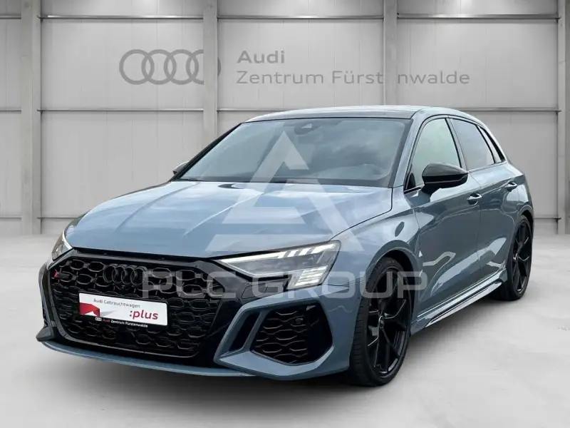 2022 Audi RS3