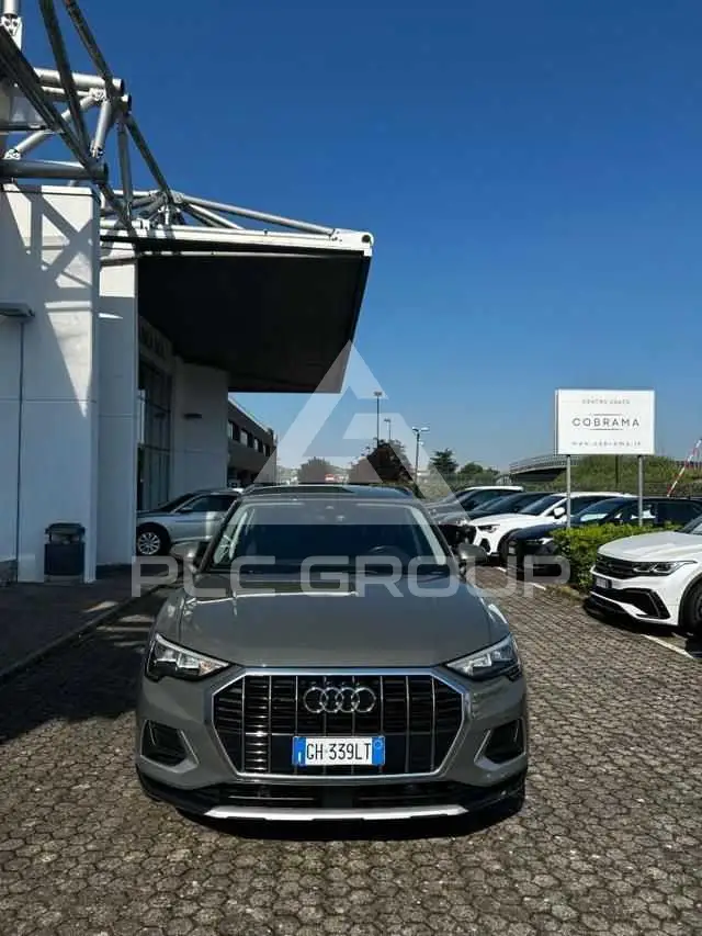 2022 Audi Q3