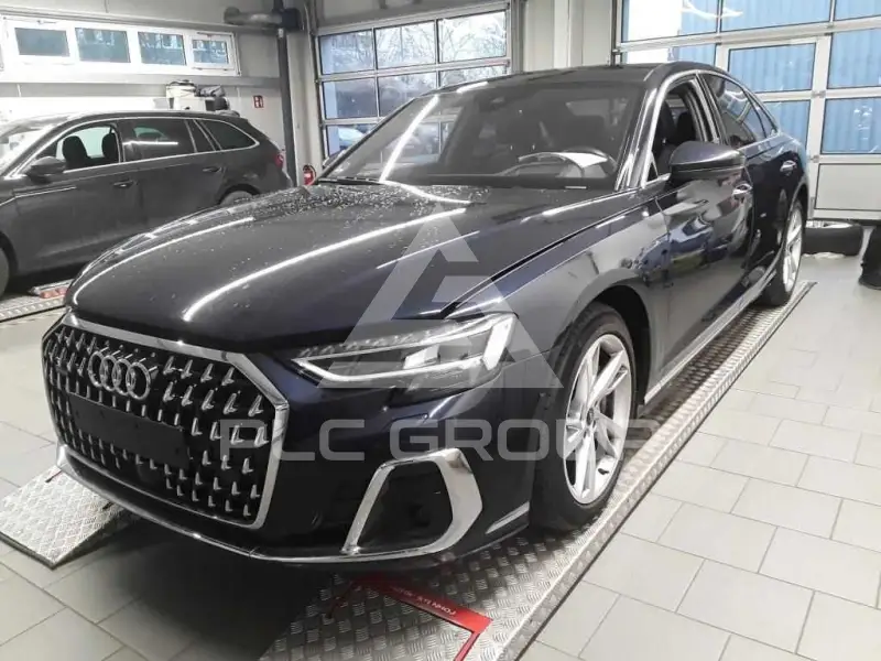 2022 Audi A8
