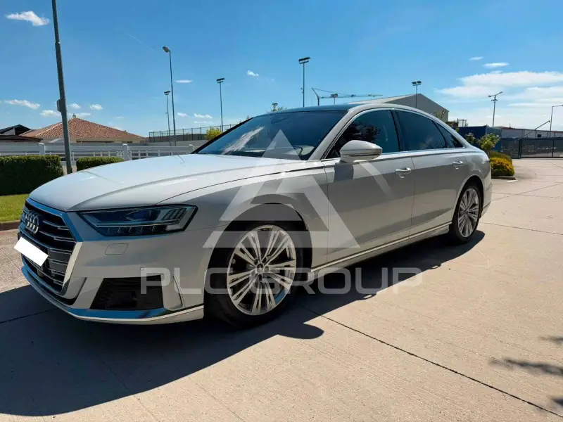 2022 Audi A8
