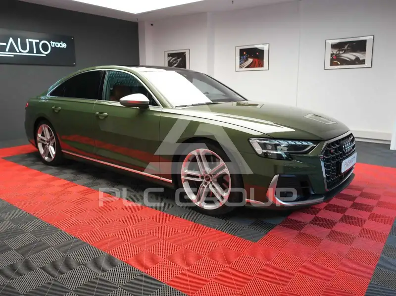 2022 Audi S8