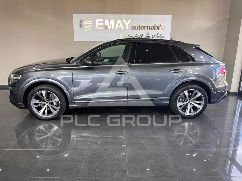 2022 Audi Q8