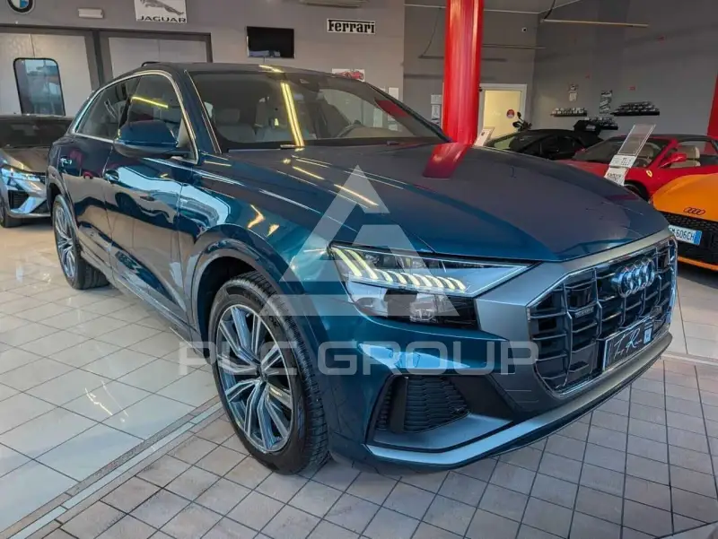 2022 Audi Q8