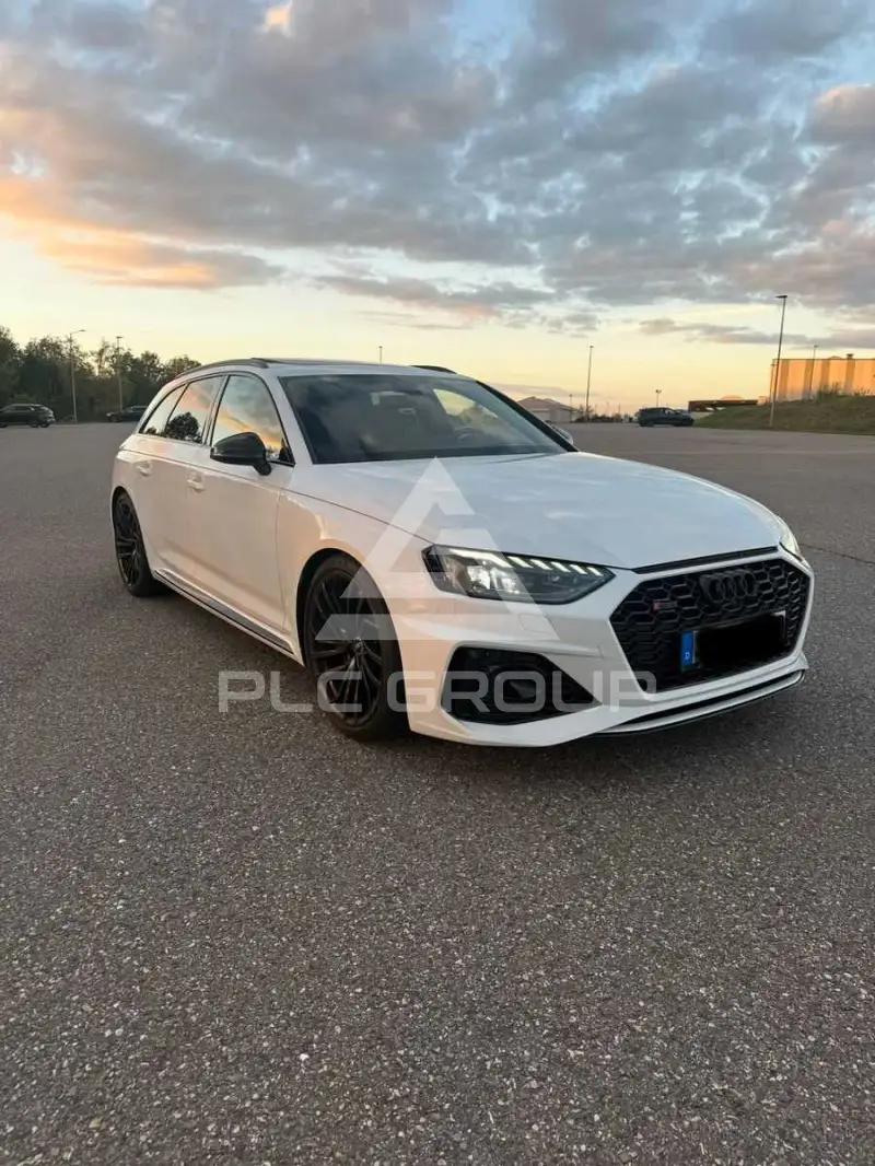 2022 Audi RS4