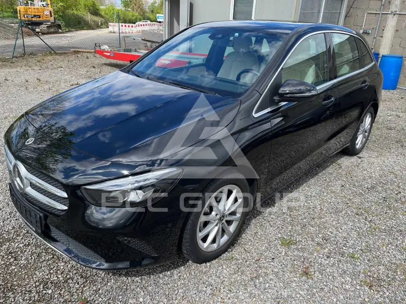 2022 Mercedes Benz B 200