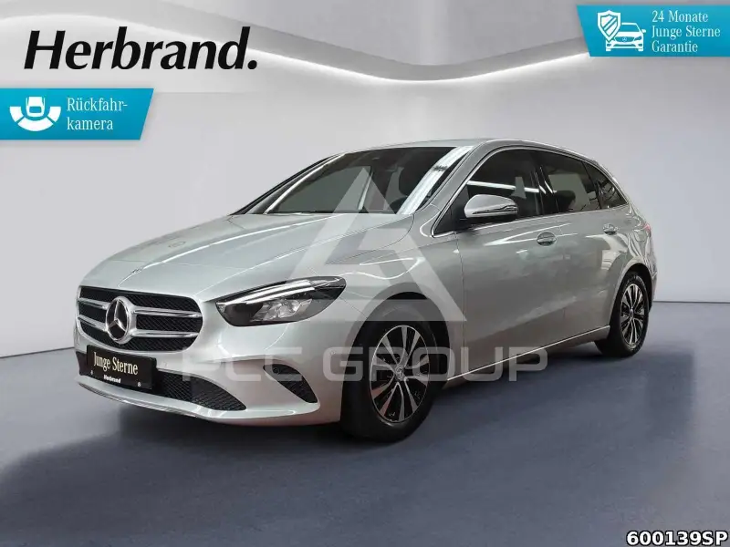 2022 Mercedes Benz B 200