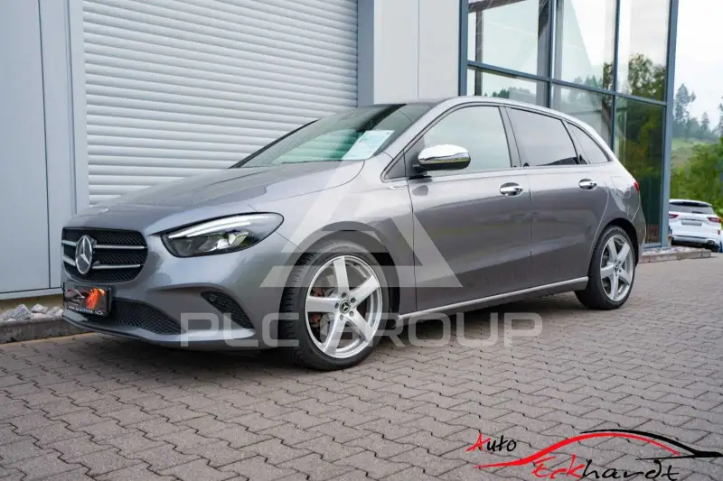 2022 Mercedes Benz B 200