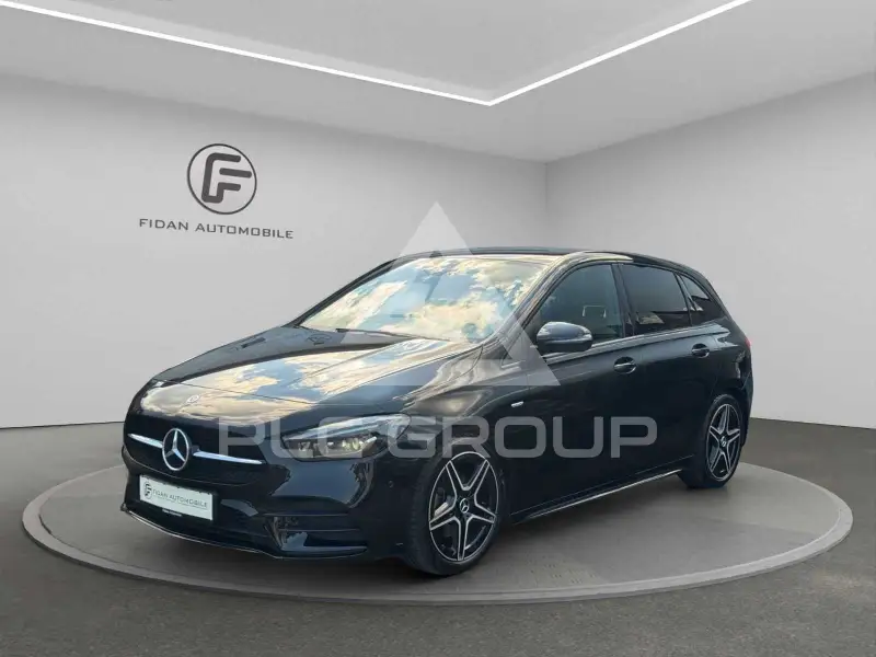 2022 Mercedes Benz B 200