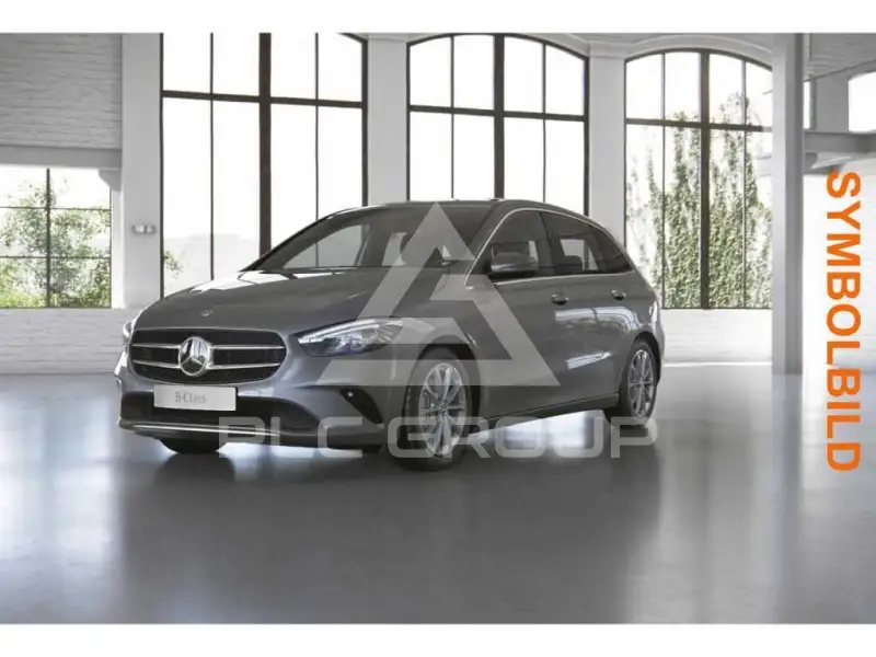 2022 Mercedes Benz B 200