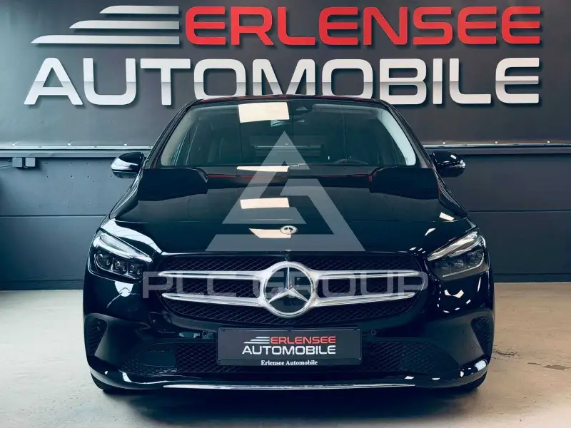 2022 Mercedes Benz B 200
