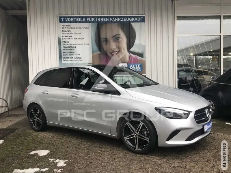 2022 Mercedes Benz B 200