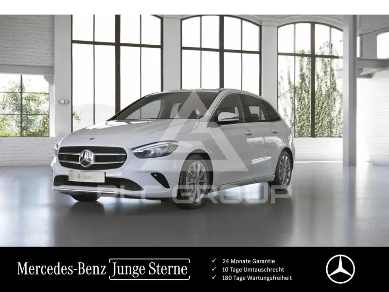 2022 Mercedes Benz B 200