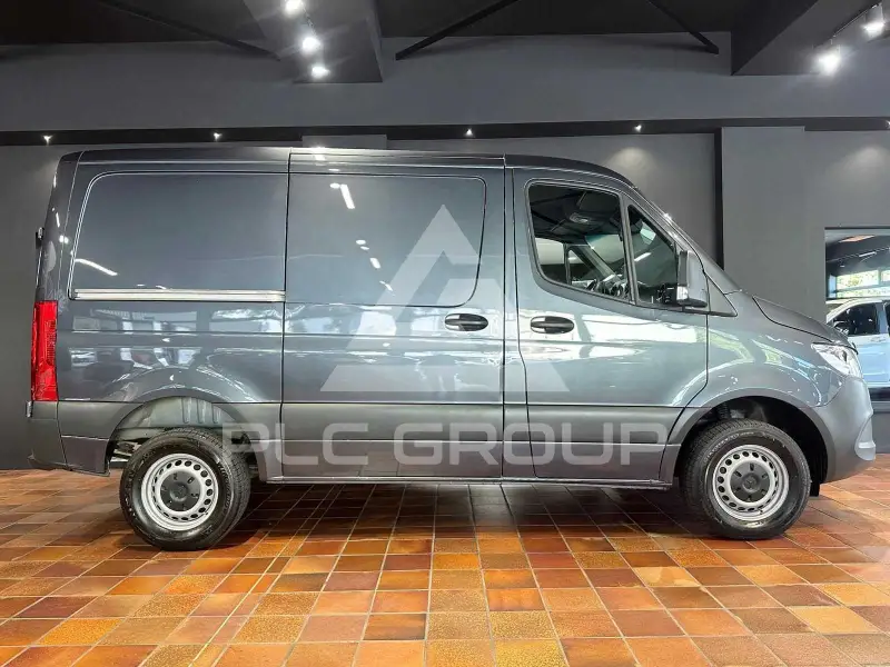 2022 Mercedes Benz Sprinter