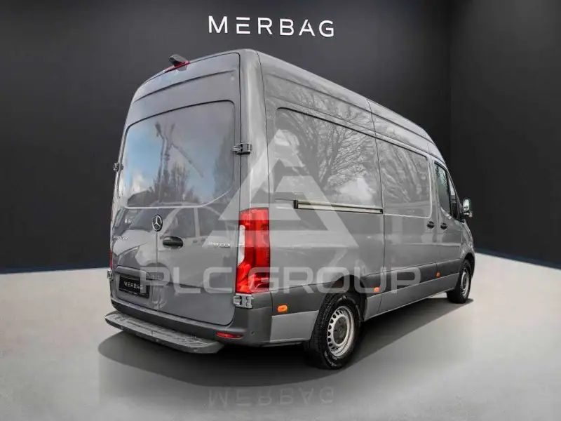 2022 Mercedes Benz Sprinter