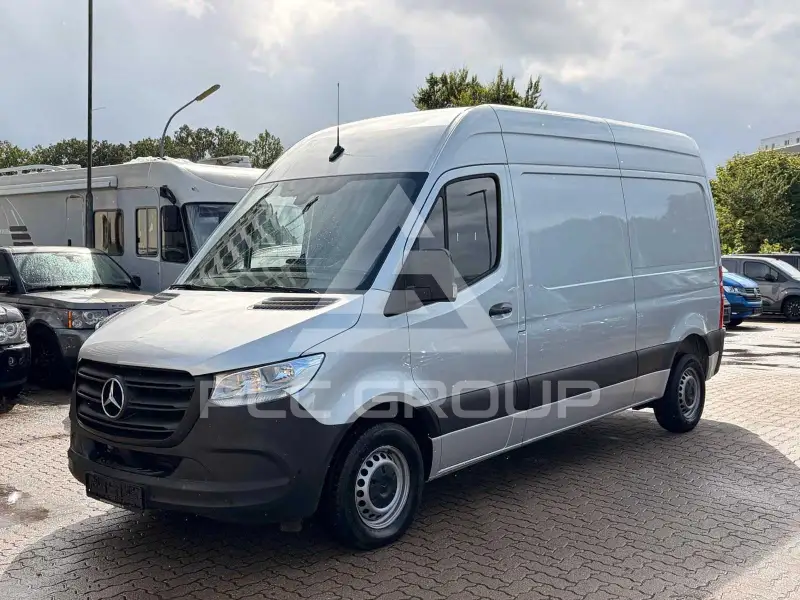 2022 Mercedes Benz Sprinter
