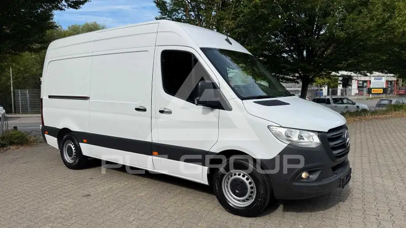2022 Mercedes Benz Sprinter