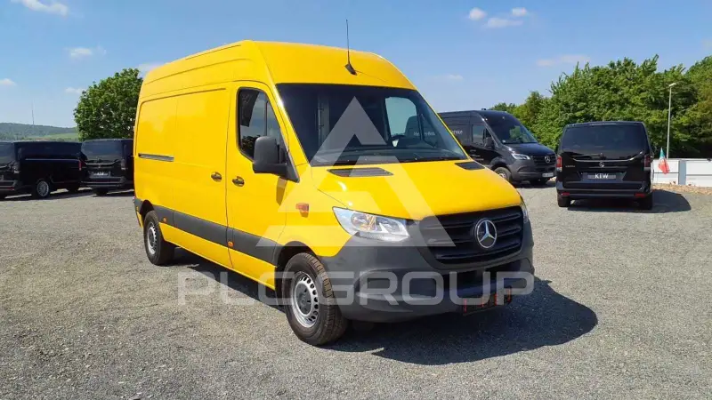 2022 Mercedes Benz Sprinter