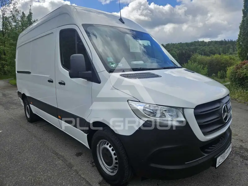2022 Mercedes Benz Sprinter