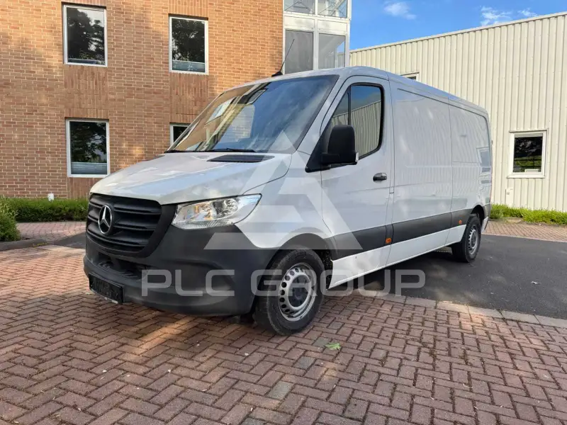 2022 Mercedes Benz Sprinter