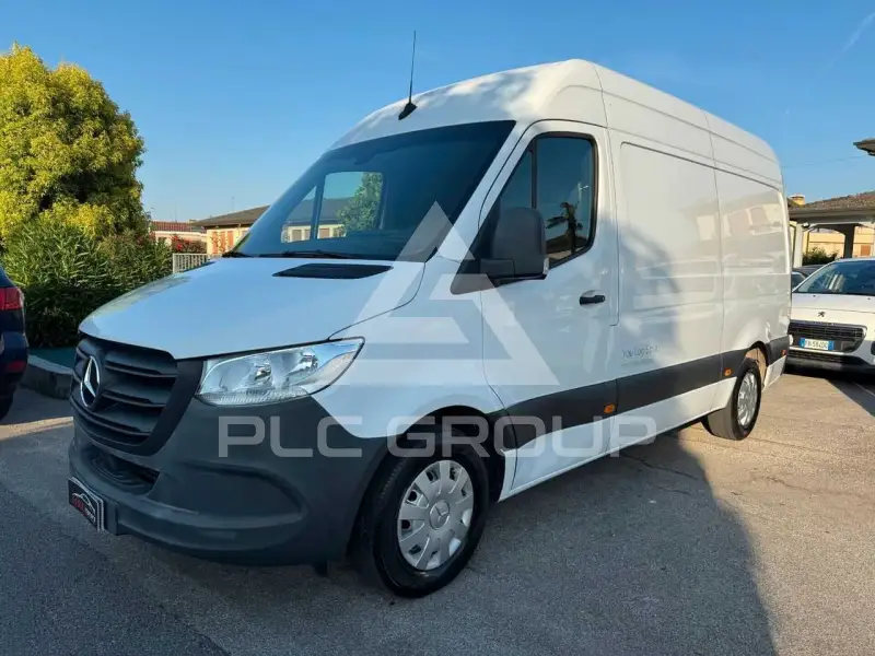 2022 Mercedes Benz Sprinter