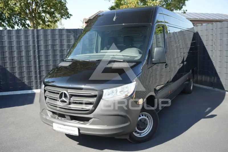 2022 Mercedes Benz Sprinter
