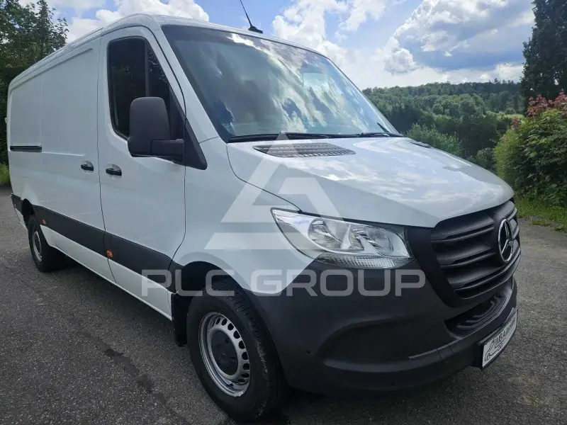 2022 Mercedes Benz Sprinter