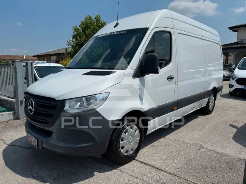 2022 Mercedes Benz Sprinter