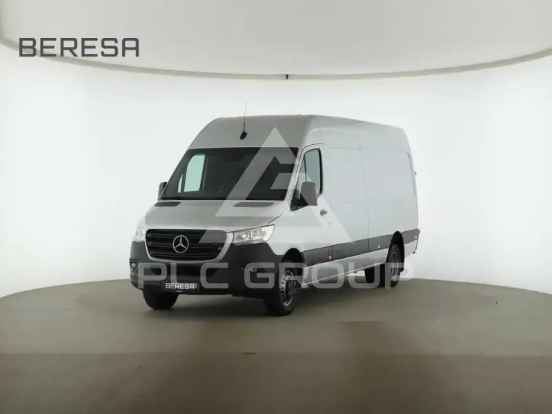 2022 Mercedes Benz Sprinter