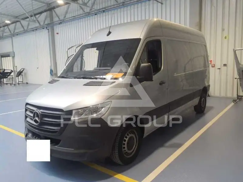 2022 Mercedes Benz Sprinter