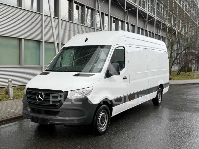 2022 Mercedes Benz Sprinter