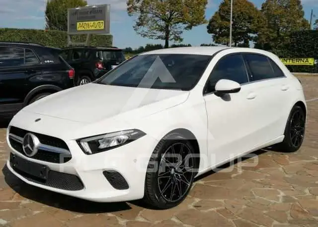 2022 Mercedes Benz A 180