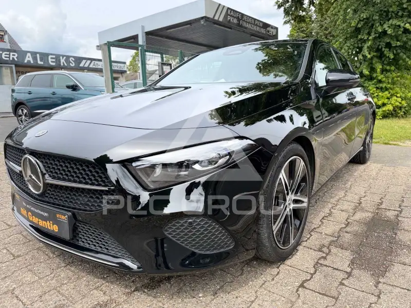 2022 Mercedes Benz A 180