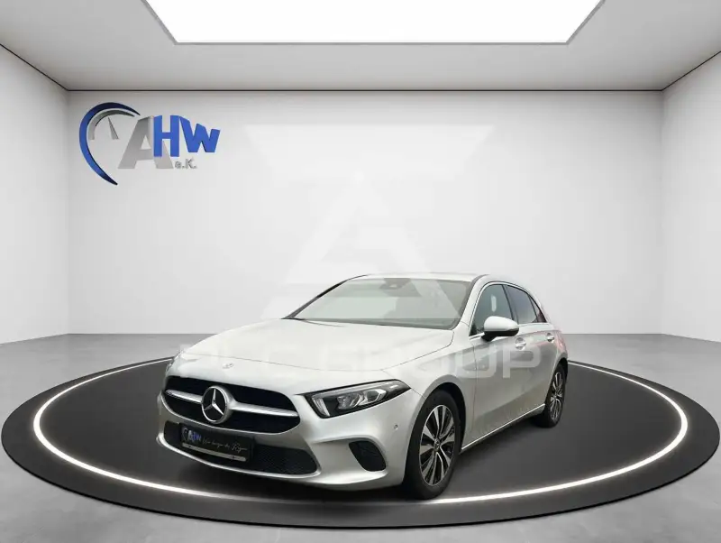 2022 Mercedes Benz A 180