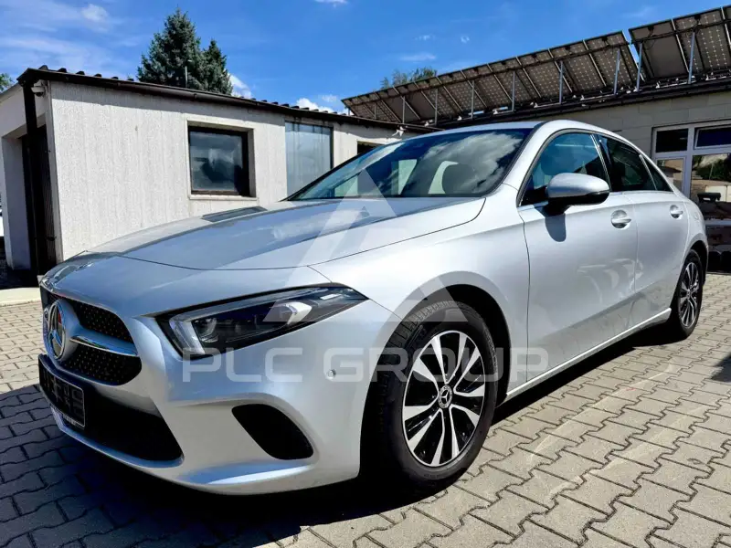 2022 Mercedes Benz A 180