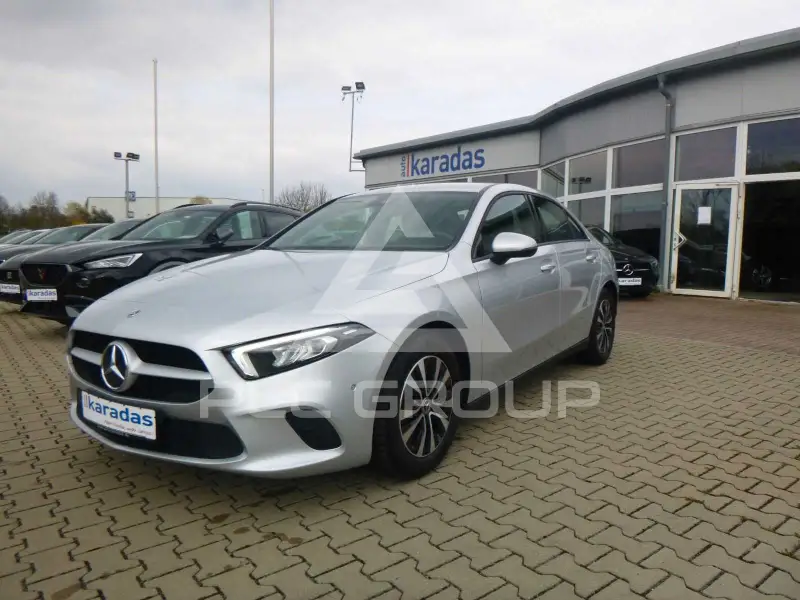 2022 Mercedes Benz A 180
