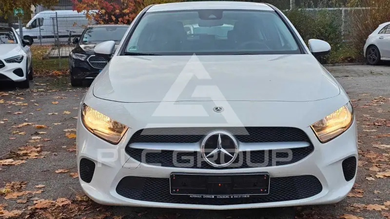 2022 Mercedes Benz A 180