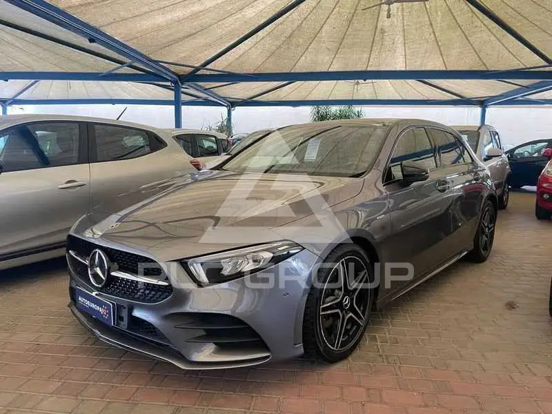 2022 Mercedes Benz A 180