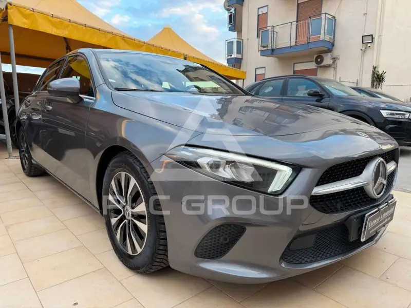 2022 Mercedes Benz A 180