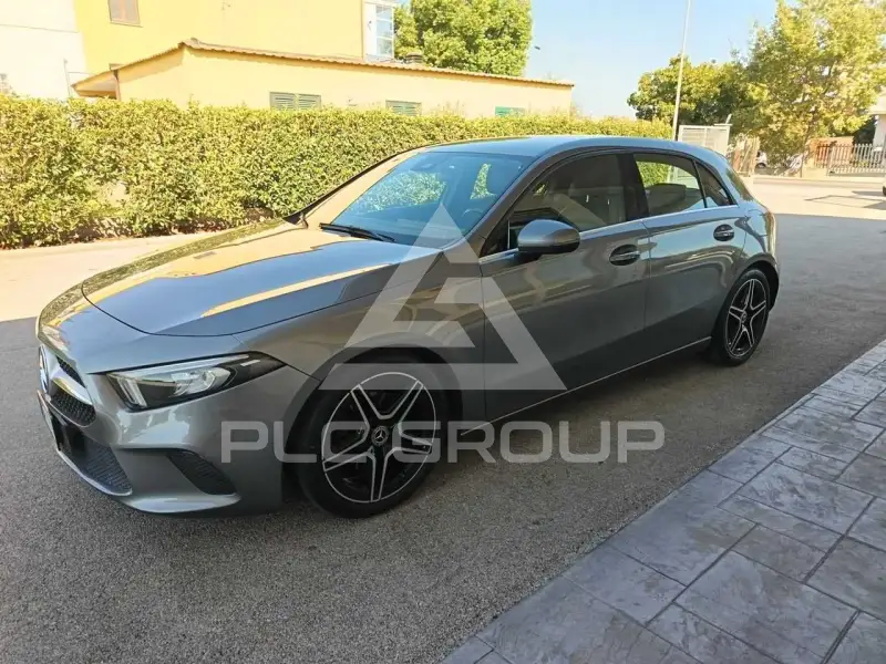 2022 Mercedes Benz A 200