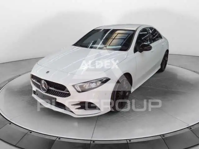 2022 Mercedes Benz A 200