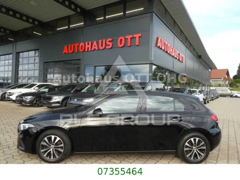 2022 Mercedes Benz A 200