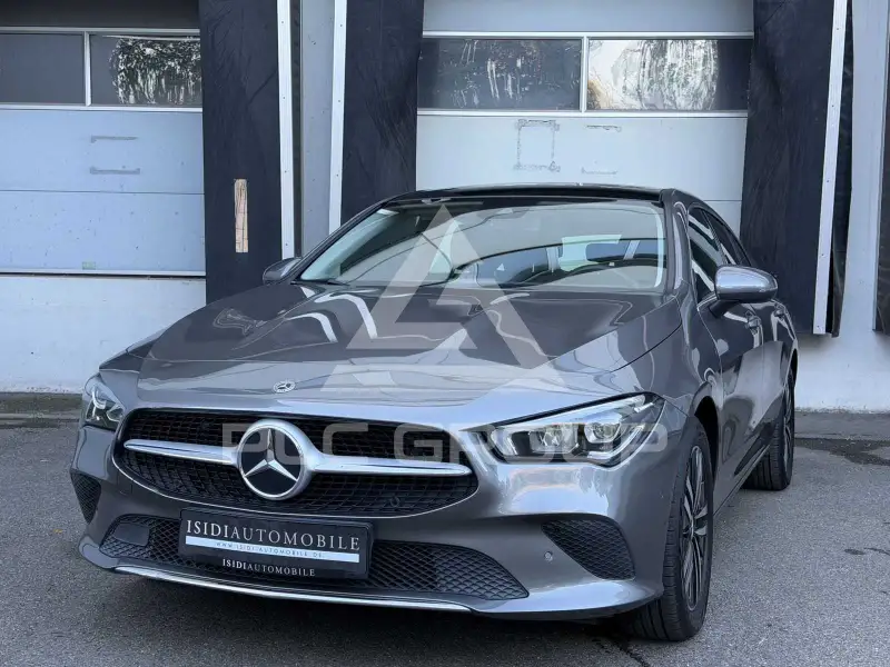 2022 Mercedes Benz CLA 200