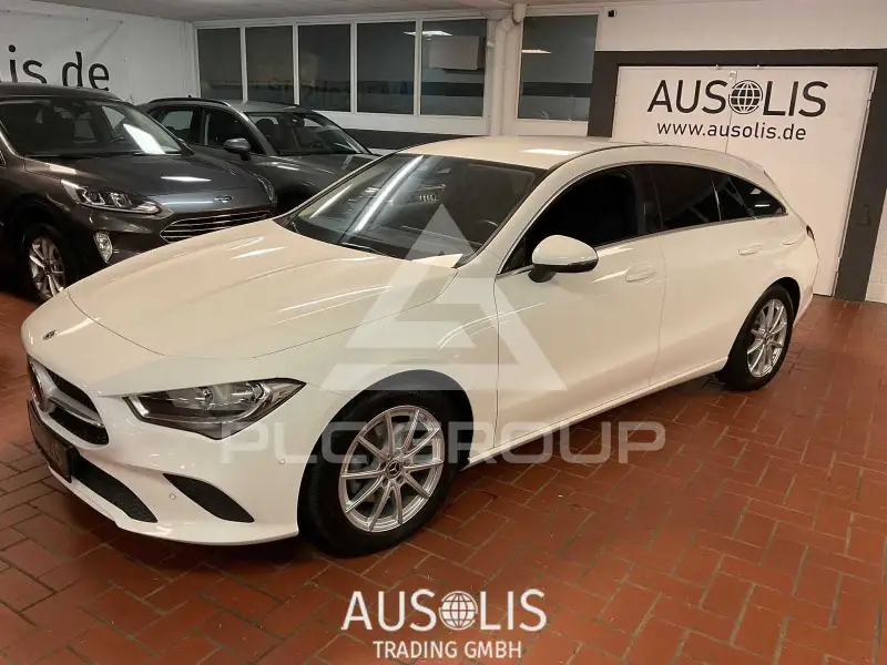 2022 Mercedes Benz CLA 180