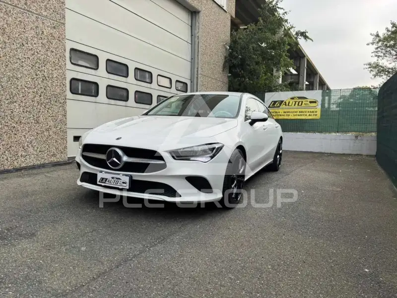 2022 Mercedes Benz CLA 180