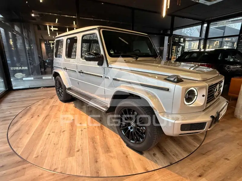 2022 Mercedes Benz G 400