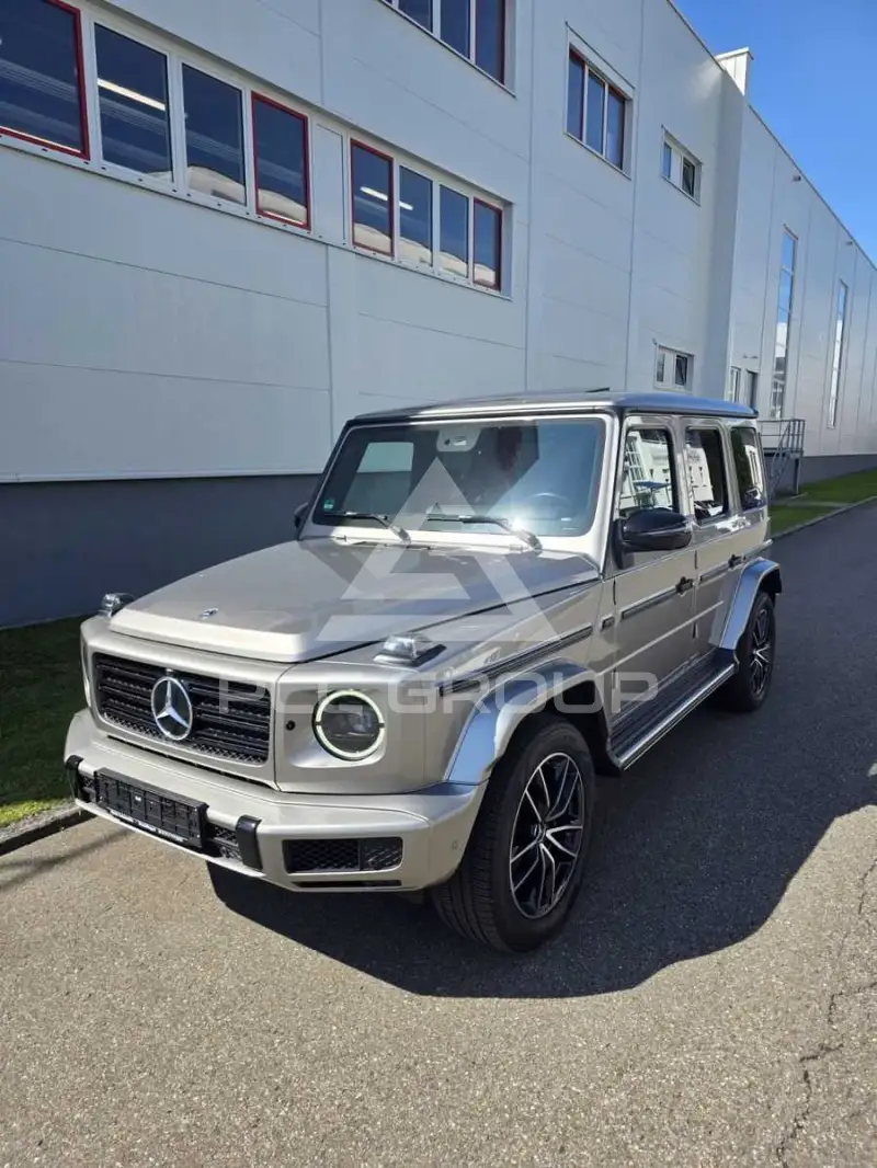 2022 Mercedes Benz G 400